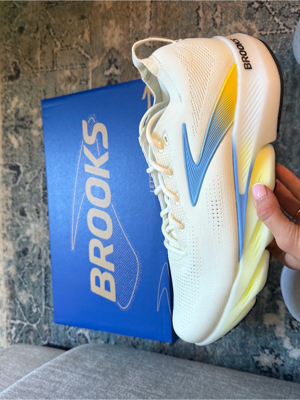 Brooks brand new glycerin flex yellow/ nightlife sneakers